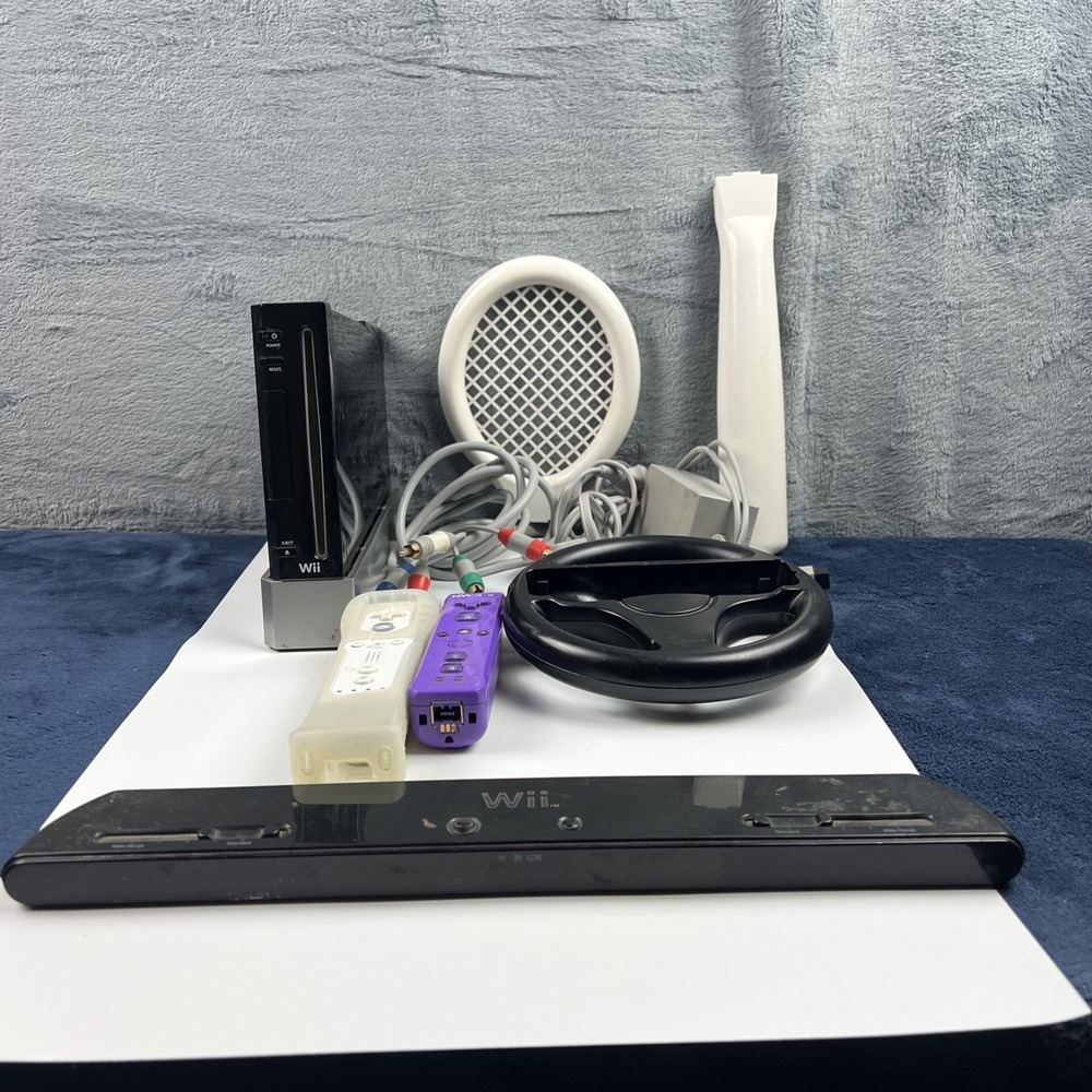 Nintendo Wii RVL-001(USA) Console Bundle 2‎ Remotes / Wheel / Racquet  TESTED